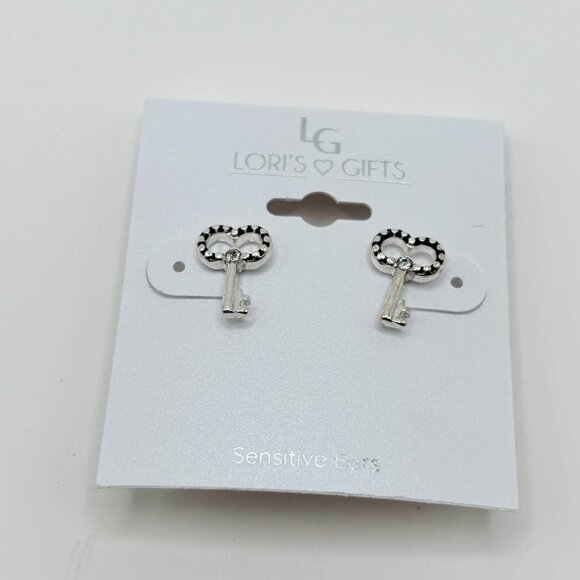 Lori’s Gifts Silver Key Stud Earrings Rhinestone Detail Hypoallergenic NWT - Picture 1 of 4